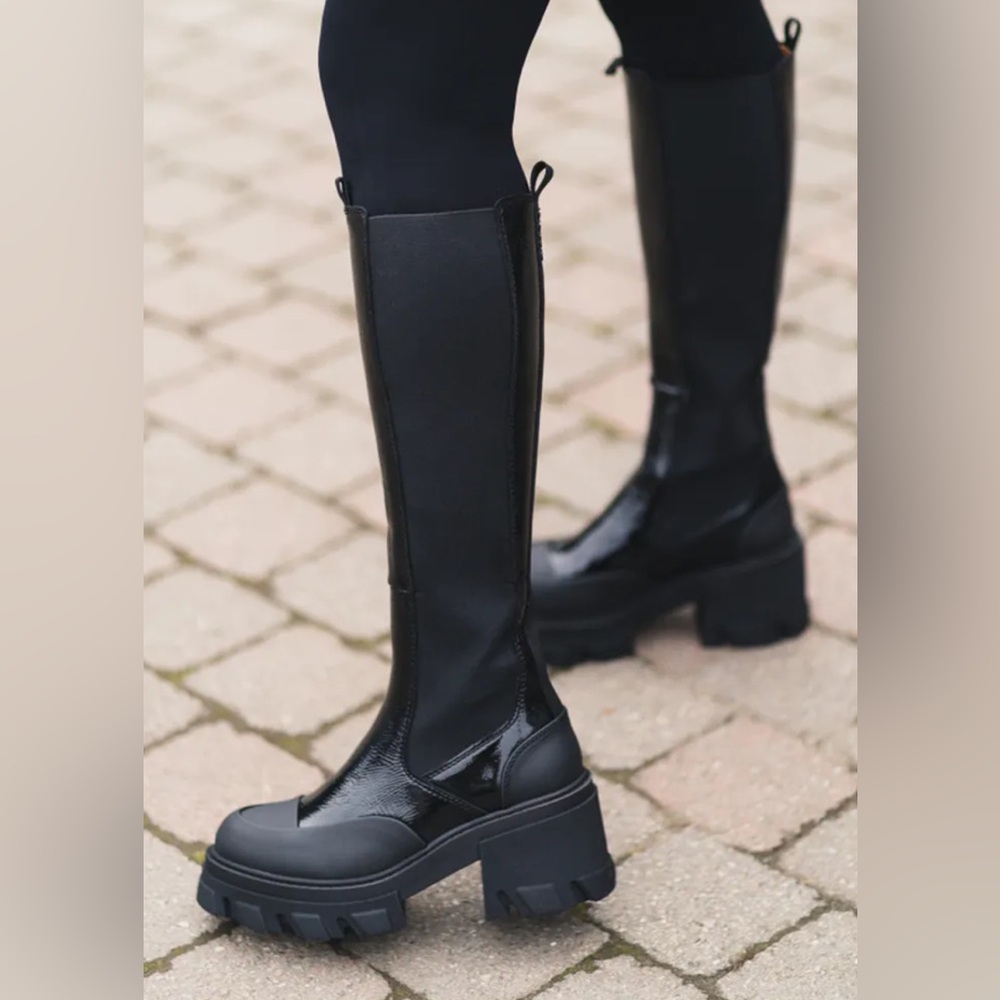 BNWT GANNI Black Cleated High Chelsea Tall Boots Size 37 - Picture 3 of 8